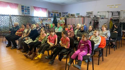 Особая благодарность — ветеранам: концерт в Ялкынском ДК