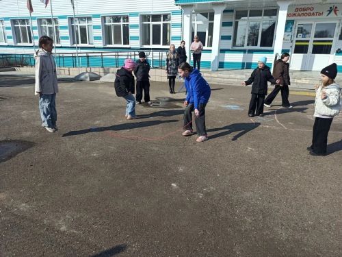 В Алексеевской СОШ № 2 прошёл День здоровья на свежем воздухе