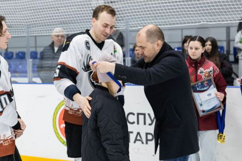 Хоккейный турнир в Алексеевском завершился ярким финалом