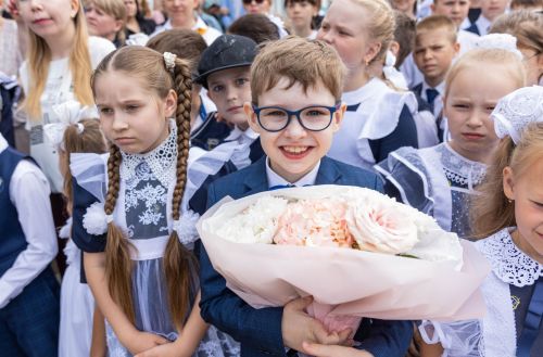 Последний звонок прозвенел для выпускников Алексеевской школы №2