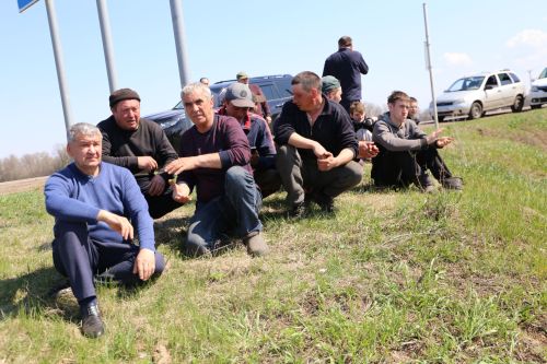 В Алексеевском районе продолжаются посевные работы