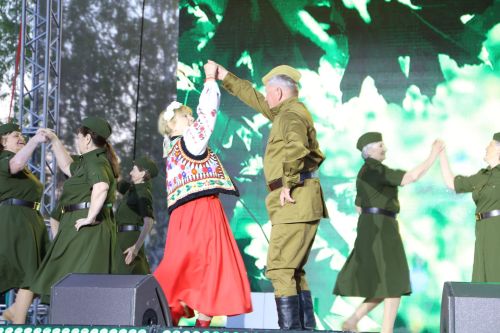 День Победы в Алексеевском завершился концертом и праздничным салютом