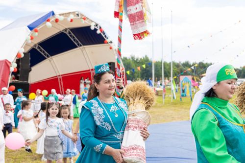 В Мокрых Курналях отметили День села