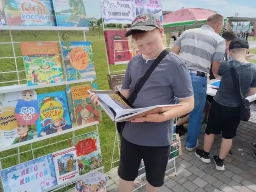 «Книжная волна Алексеевского края»: библиотечная система района выиграла грант «Курше»