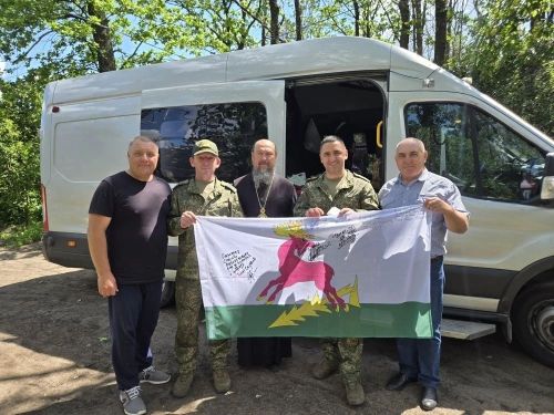 «СВОих не бросаем»: жители района продолжают поддерживать бойцов