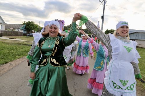 В Алексеевском прошел традиционный сбор подарков к Сабантую
