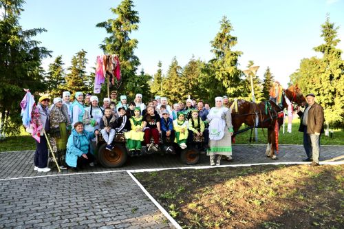 В Алексеевском прошел традиционный сбор подарков к Сабантую