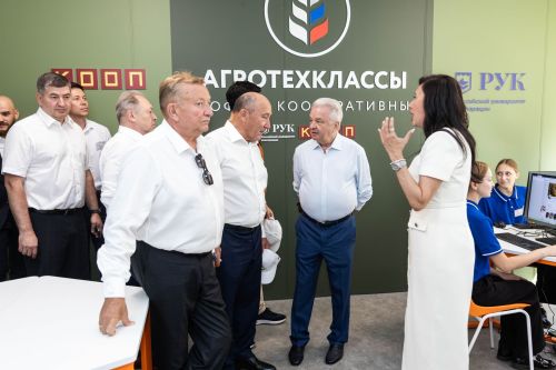 В Алексеевском районе открыли агротехкласс кооперативного профиля