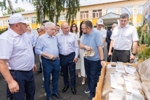 В Алексеевском районе открыли агротехкласс кооперативного профиля