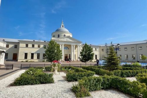 Под покровом Казанской иконы: паломники из Алексеевского района стали участниками исторического богослужения