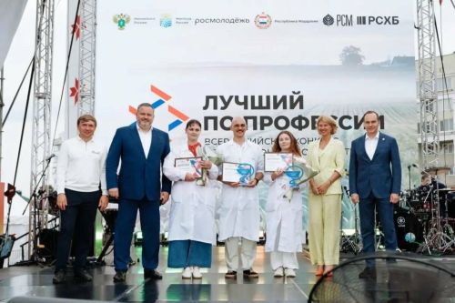 Ветеринарный фельдшер из Татарстана стала лучшей в России