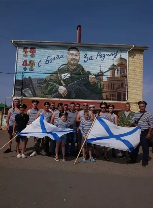 Моряки района отметили праздник