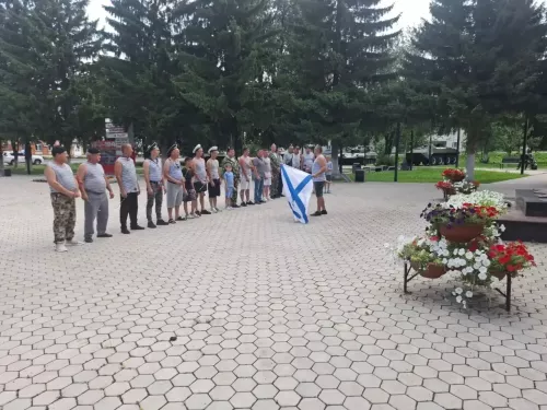 Моряки района отметили праздник