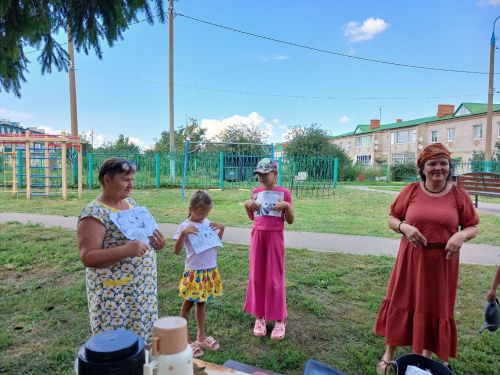 В Алексеевском прошли библиотечные посиделки «Лето – это маленькая жизнь»