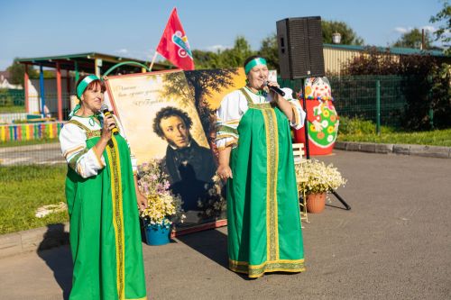 Жители Алексеевского района тепло отметили День семьи, любви и верности