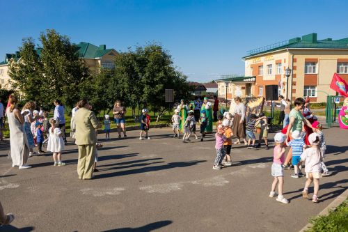 Жители Алексеевского района тепло отметили День семьи, любви и верности