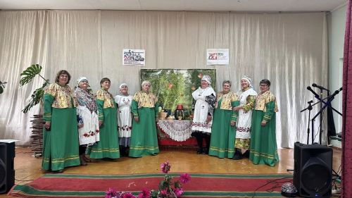 За одним столом: Масловка и Сухие Курнали отметили праздник картофеля