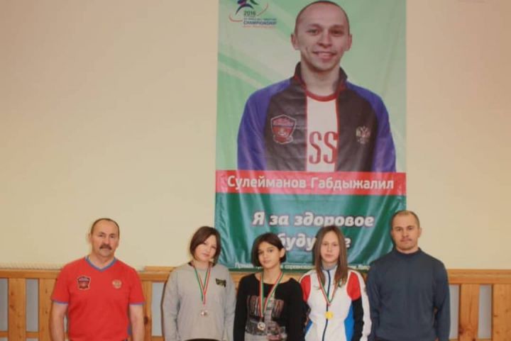 В Алексеевском районе прошёл Республиканский турнир по борьбе на поясах