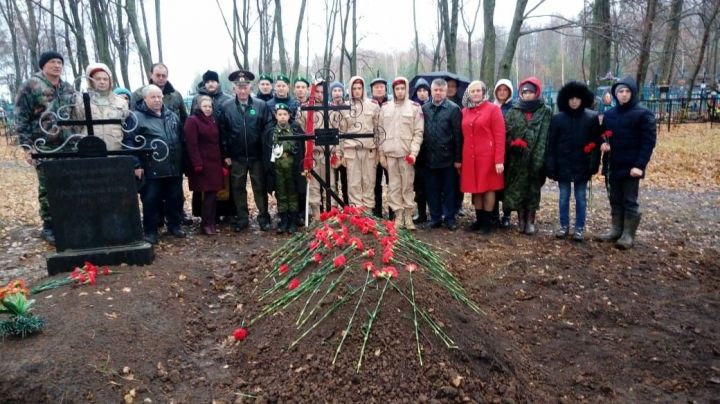 В Алексеевском районе с салютом и почестями захоронили останки двадцати восьми жертв Гражданской войны