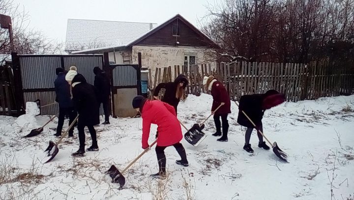 "Снежный десант" спешит на помощь сельчанам Алексеевского района