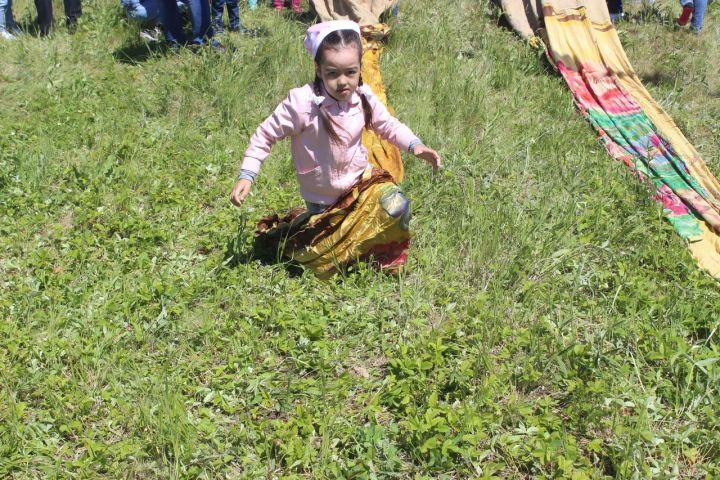 Фоторепортаж: Праздник Сабантуй в Средних Тиганах