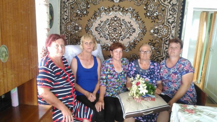 Анастасие Понаморевой исполнилось 80 лет