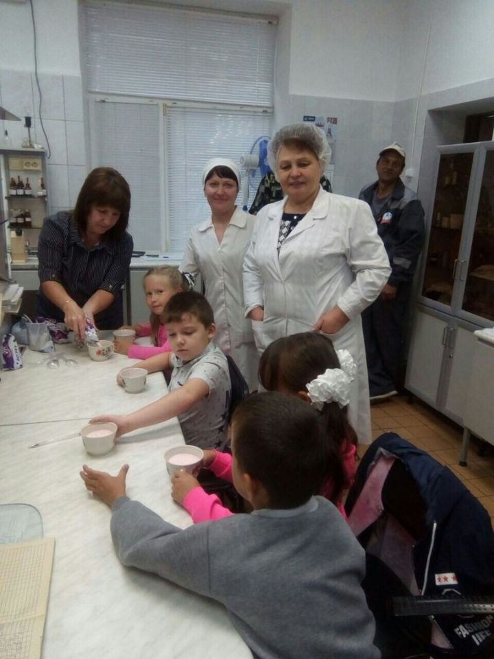 На «Алексеевском молочном заводе» состоялась дегустация молочной продукции