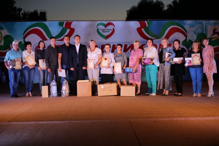 На праздновании Дня Республики Татарстан подвели итоги конкурса по благоустройству в Алексеевском