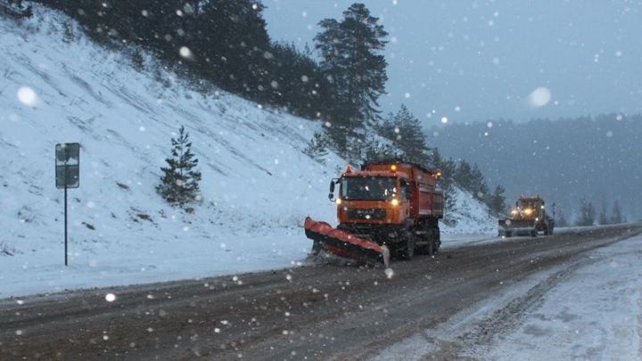 27 снегоуборочных машин работают в Алексеевском районе
