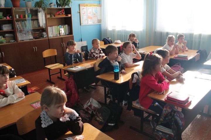 В Алексеевском районе прошло мероприятие на тему "Безопасность детей на дорогах в зимний период".