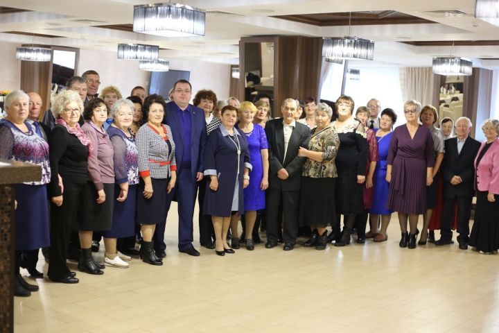 Глава района Сергей Демидов встретился с ветеранами муниципальной службы