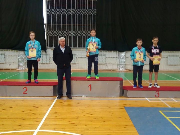 Алексеевские бадминтонисты в составе сборной команды Татарстана заняли первое место на первестве России!
