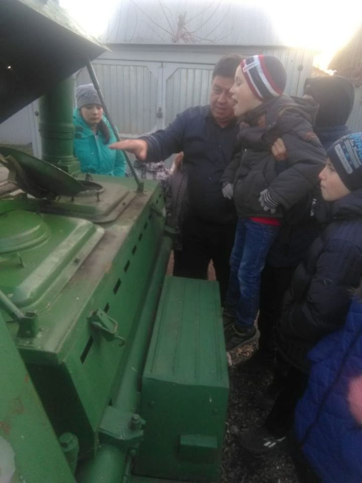 15 ноября ребята из «Заботы» побывали на экскурсии в Алексеевском районном военном комиссариате
