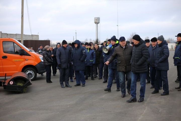 Видео: Алексеевский район посетил министр транспорта и дорожного хозяйства РТ Ленар Сафин