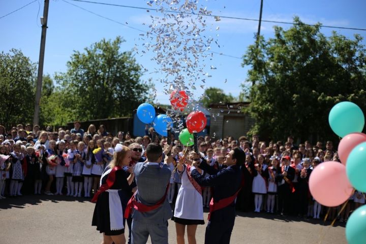 В Госдуме РФ предложили сократить длительность летних каникул у школьников
