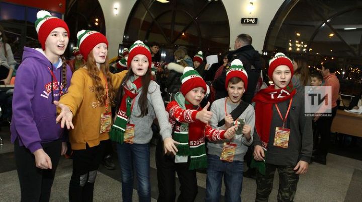105 ребятишек из РТ стартовали на новогоднюю елку в Москву