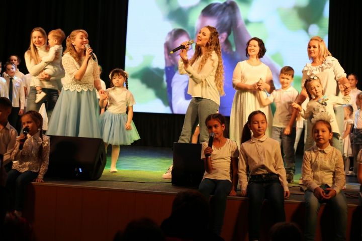 В декаду людей с ограниченными возможностями в Алексеевском состоялся театрализованный концерт