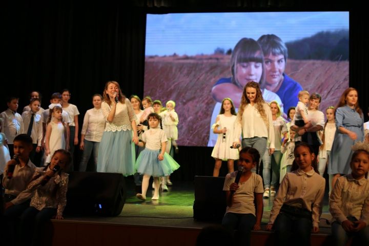 В декаду людей с ограниченными возможностями в Алексеевском состоялся театрализованный концерт