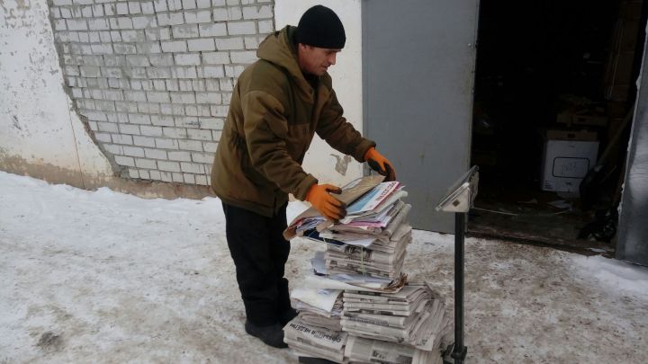 42 килограмма макулатуры сдали сотрудники редакции газеты "Заря" в переработку