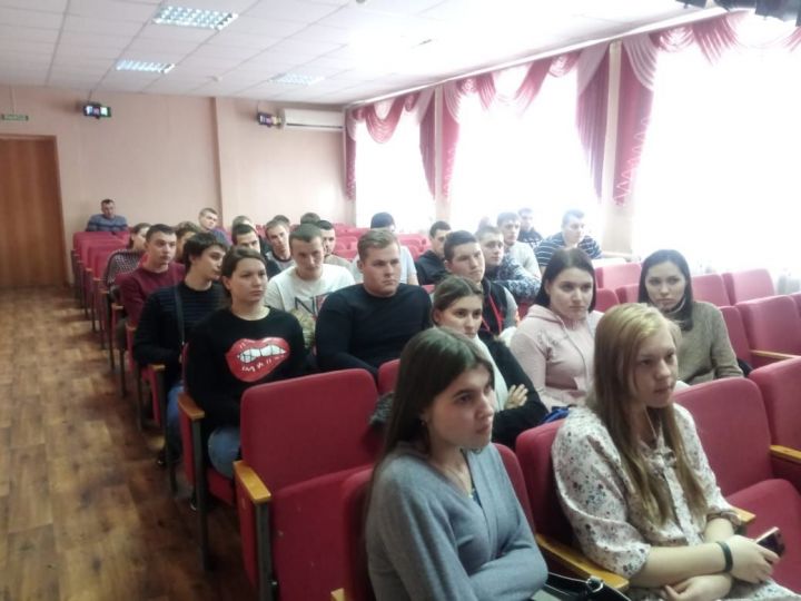 Начальник Алексеевского отдела ГИБДД посетил студентов Аграрного колледжа