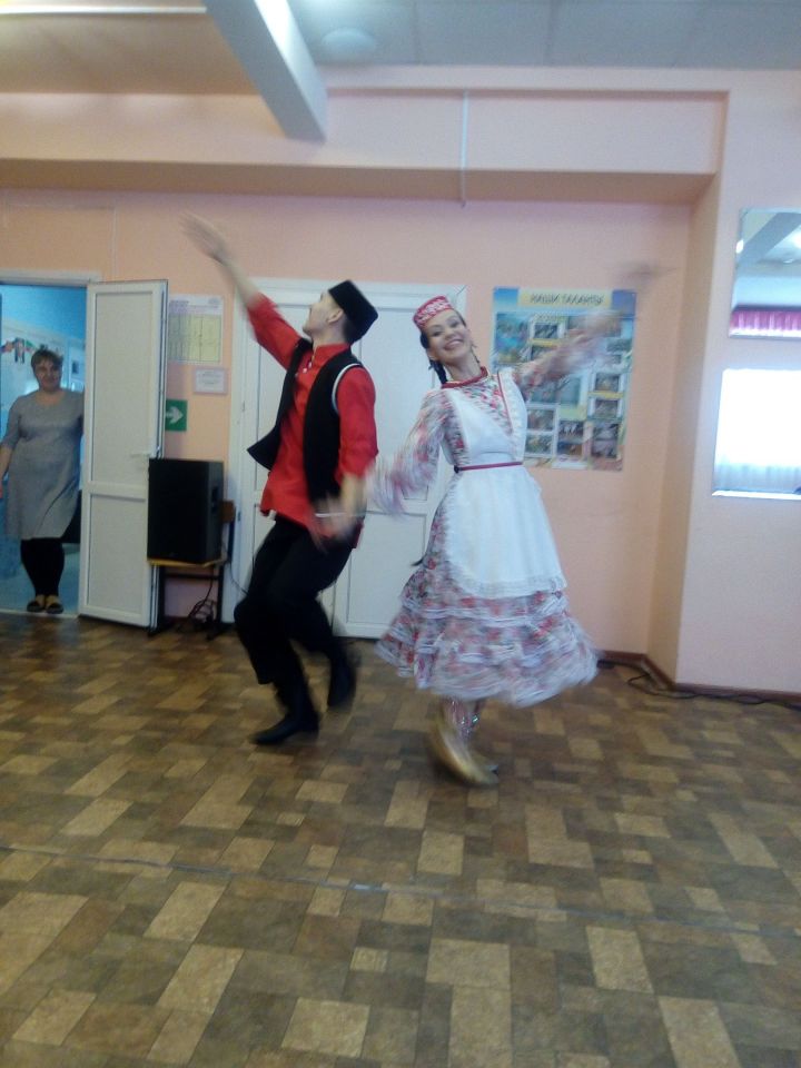 Алексеевский приют «Забота» посетил Государственный ансабль песни и танца РТ