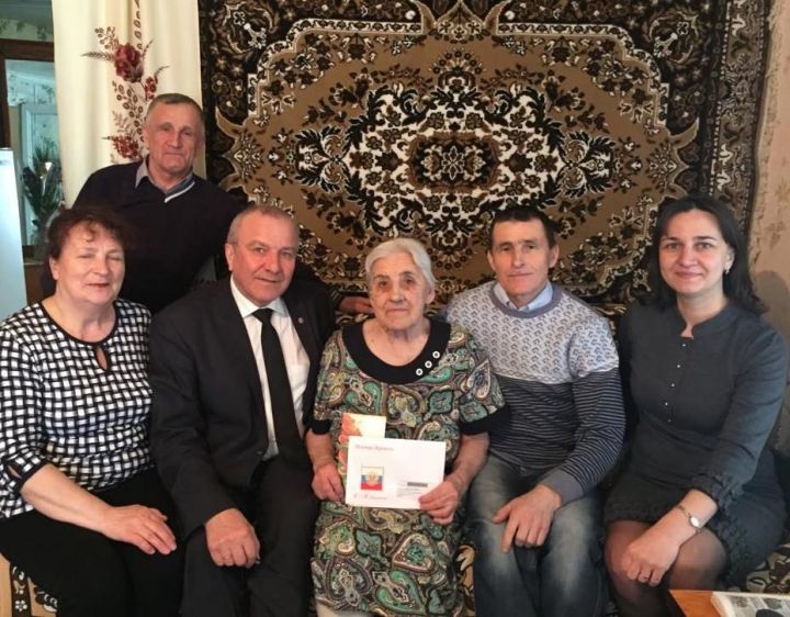 Жительница с. Сахаровка Лидия Николаевна Каплина отметила свой 90 - летний юбилей