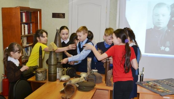 В Музее родного края для учащихся начальных классов второй школы поселка были организованы тематические экскурсии