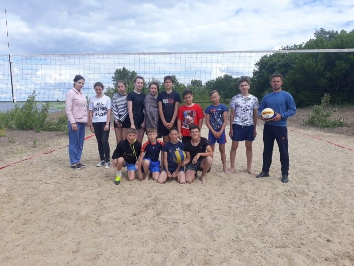 В Алексеевском состоялся турнир СШ по пляжному волейболу