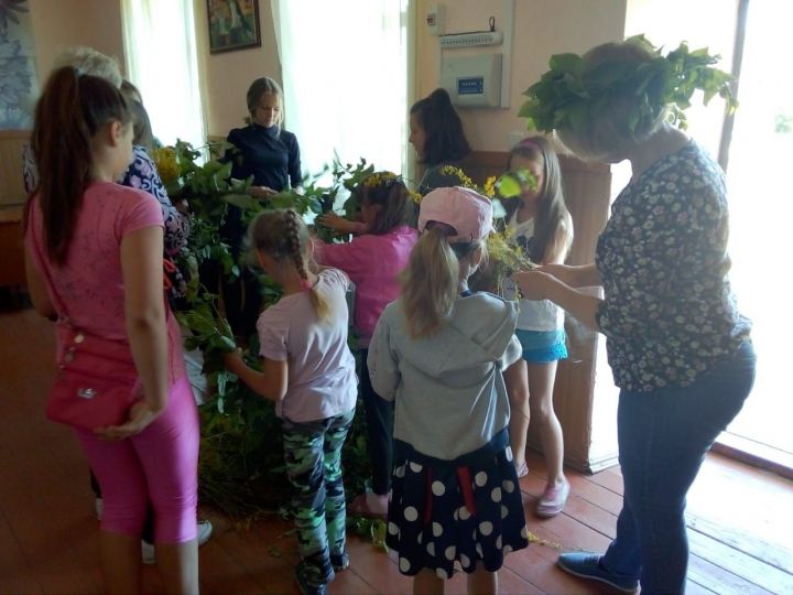 Фоторепортаж: Троица -"зелёные святки" в Левашевском СДК