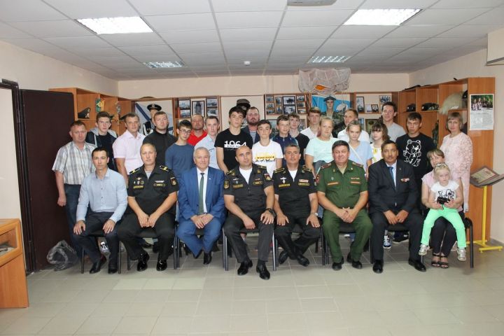 В Музее боевой славы сегодня состоялась встреча военнослужащих Черноморского флота со школьниками и алексеевцами