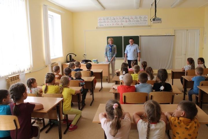 В Алексеевской начальной школе прошла акция "Внимание - дети"