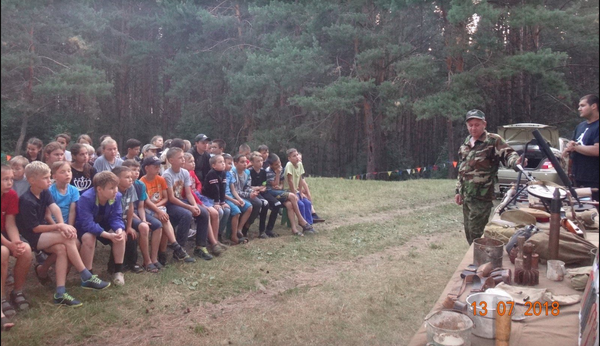 Выставку-лекцию на военно-историческую тему показали в лагере "Олимп"