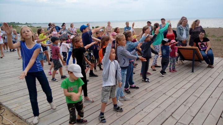 Фоторепортаж: В Алексеевском на набережной прошел маленький праздник