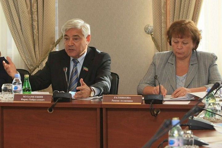 Более 100 млн рублей привлекли депутаты Госсовета РТ для помощи социальным организациям Татарстана